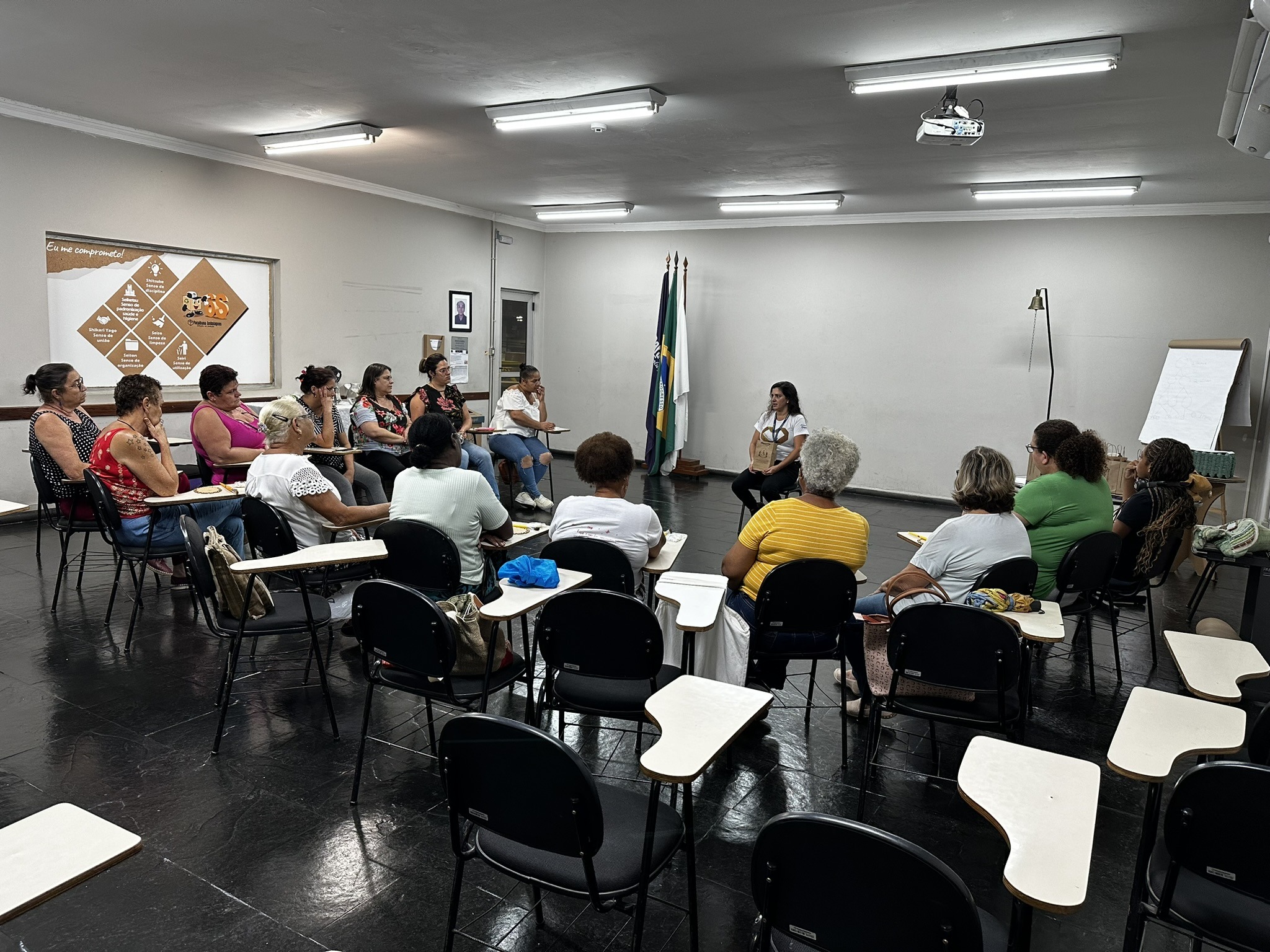Oficinas do projeto "Embalando Bem" levam temas da reciclagem para Juiz de Fora e Sapucaia